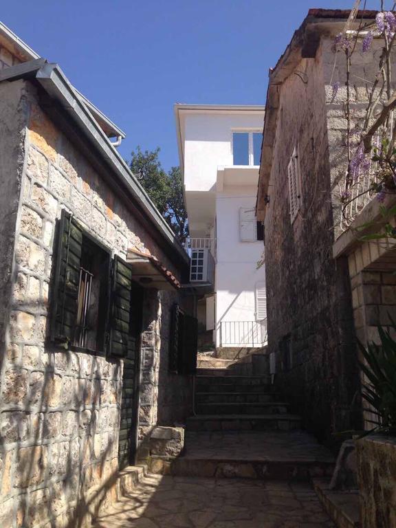 Apartmani Roganovic Luštica Zewnętrze zdjęcie