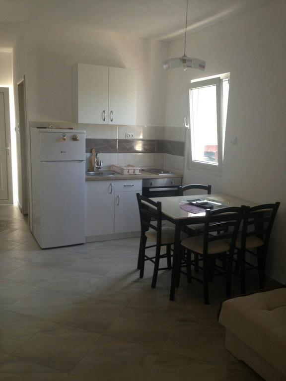 Apartmani Roganovic Luštica Zewnętrze zdjęcie
