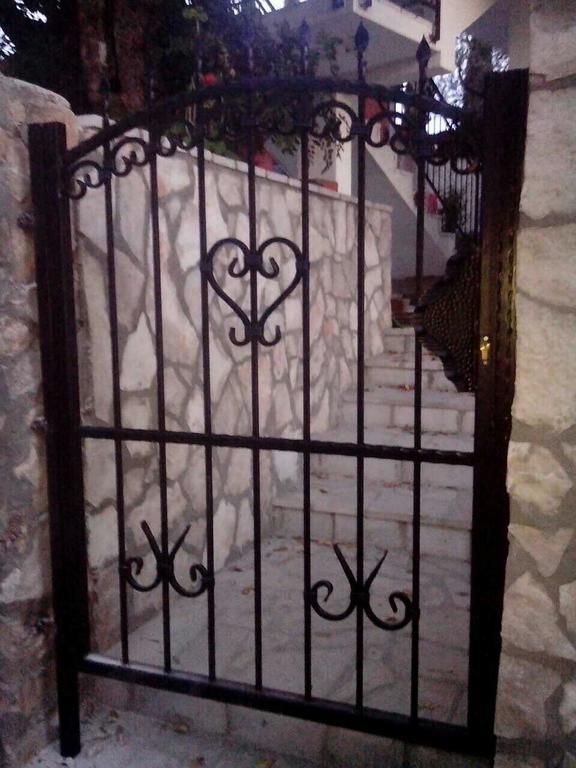 Apartmani Roganovic Luštica Zewnętrze zdjęcie
